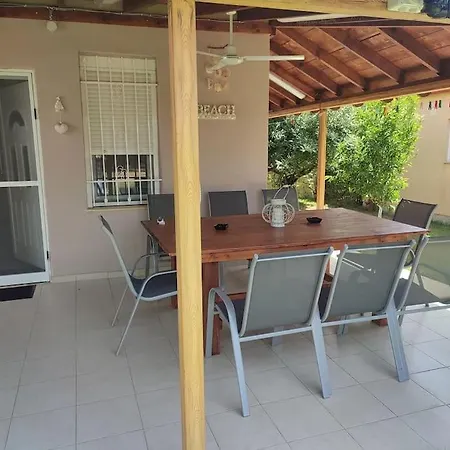 Ofrynio Kavalas Martin House *