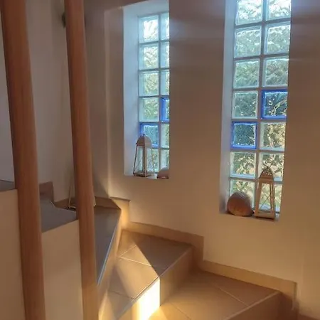 Ofrynio Kavalas Martin House * Karianí