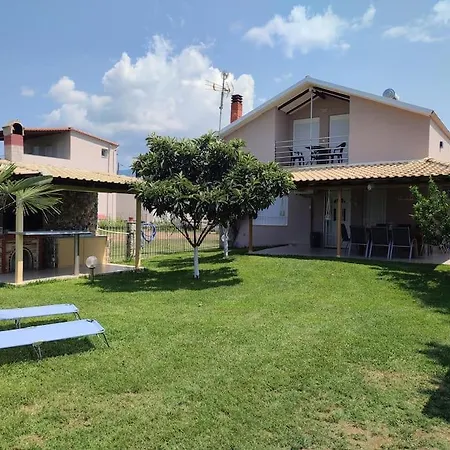 Ofrynio Kavalas Martin House